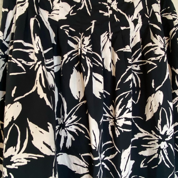 Lafayette 148 flare floral midi skirt Sz 12 - Picture 4 of 6